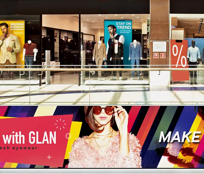 señalización digital en un centro comercial